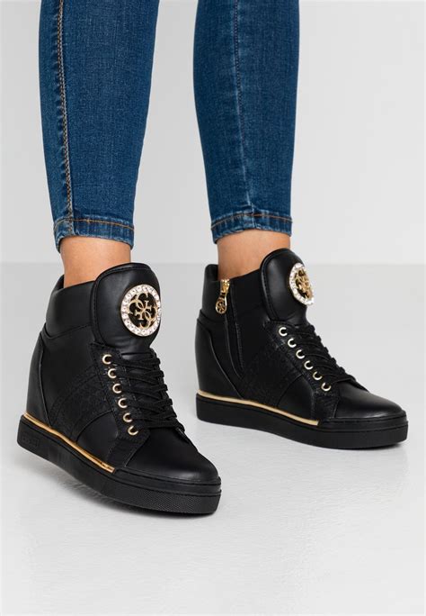 zalando hoge sneakers.